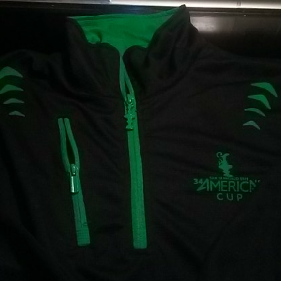 COPY - ⭐America's cup cool coat!⭐ - Picture 2 of 7